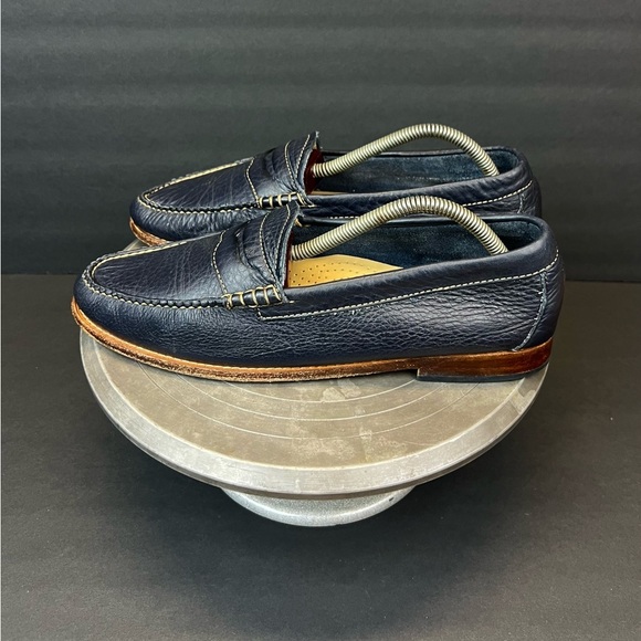 G.H. Bass & Co. Navy Leather Slip-Ons Womens Size 11 - Picture 4 of 9